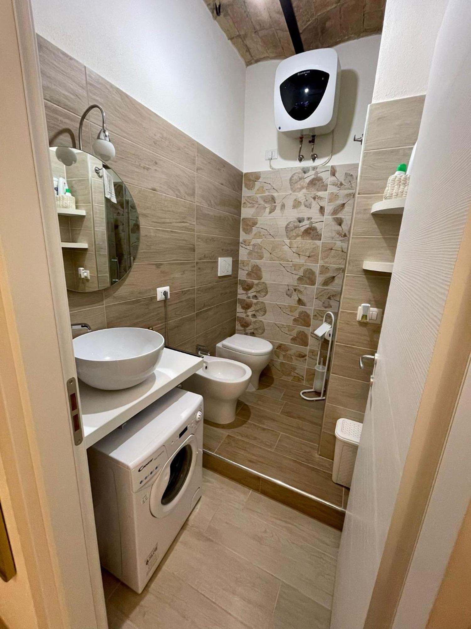 Casa Vacanze - La Torre - Appartamento Марта Екстериор снимка