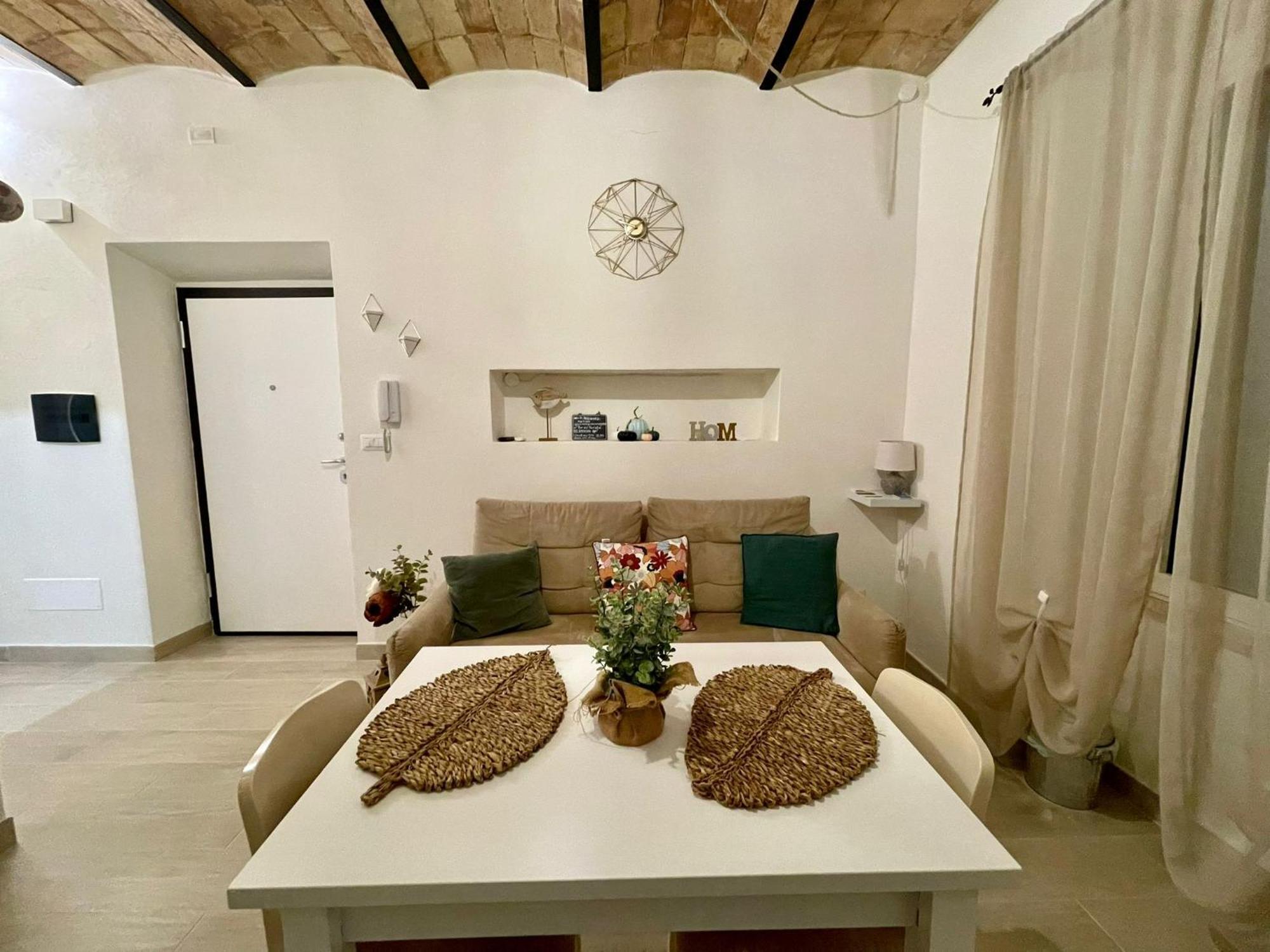 Casa Vacanze - La Torre - Appartamento Марта Екстериор снимка