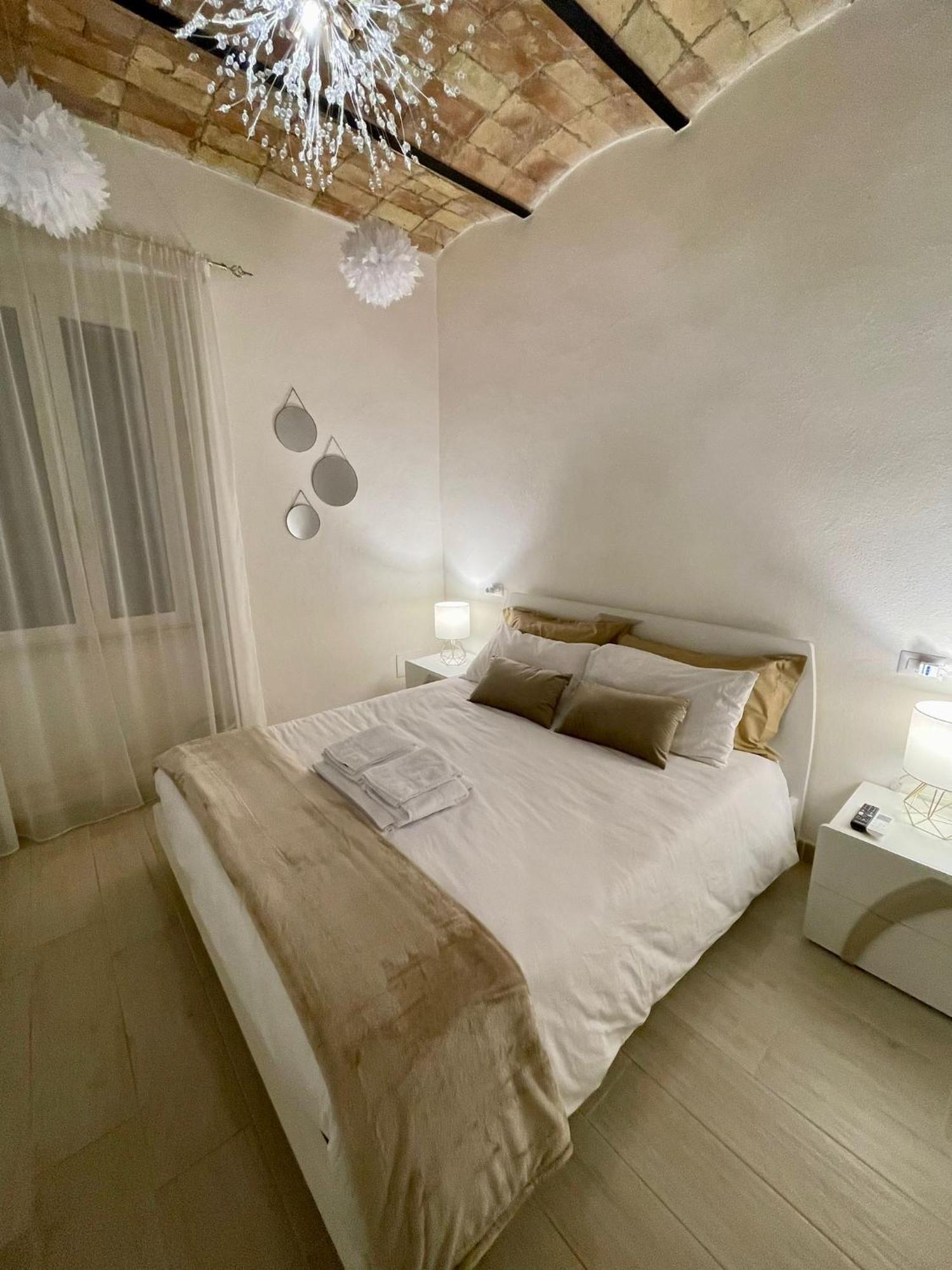 Casa Vacanze - La Torre - Appartamento Марта Екстериор снимка